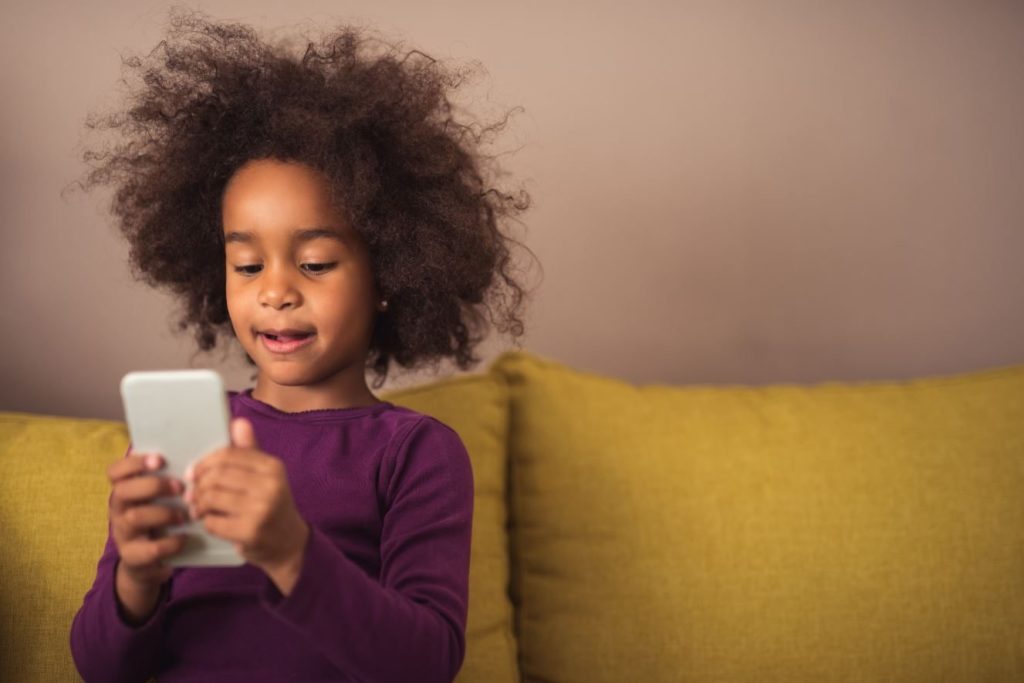 How to deal with your children's smartphone addiction