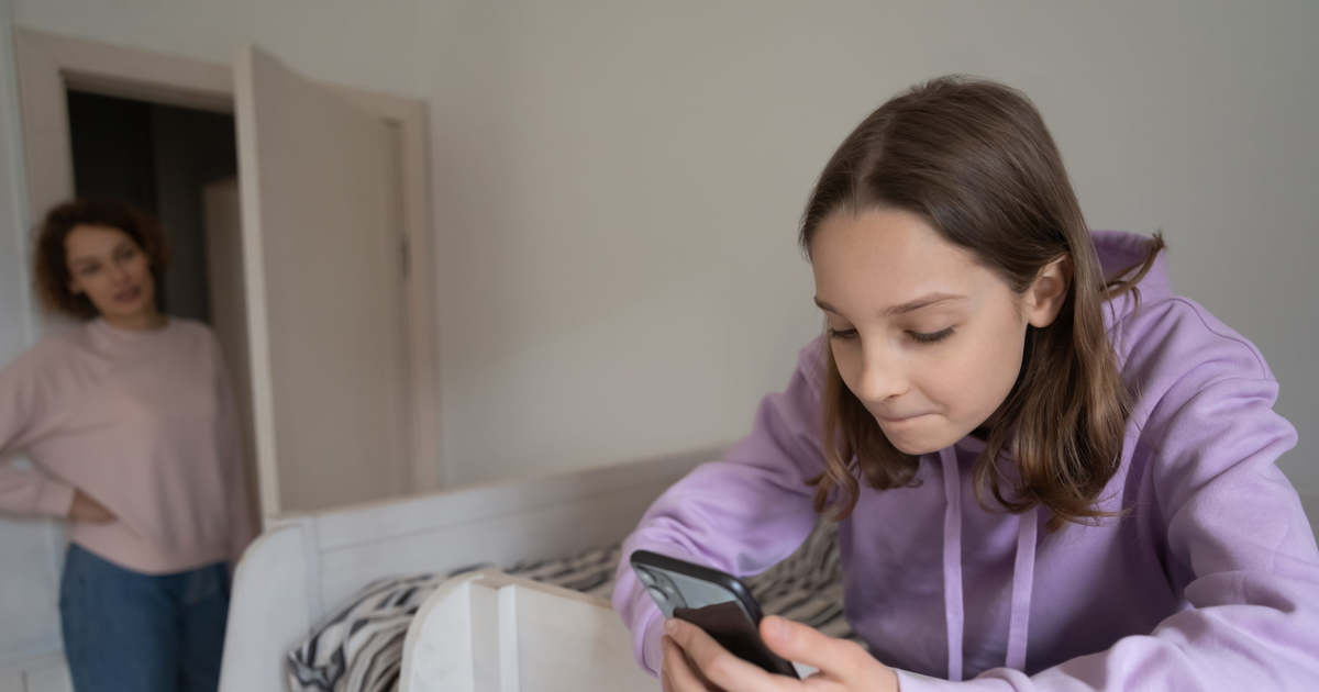 How to deal with your kids smartphone addiction
